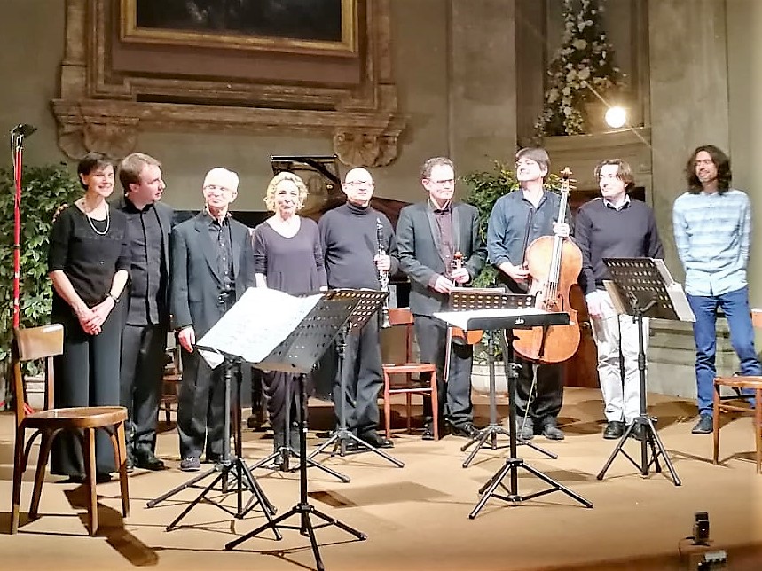 dèdalo ensemble with Rèmi Durupt (2nd from the left), Marco Simoni and Mirtru Escalona-Mijares (second and first from the right). foto Gianpaolo Sina Image